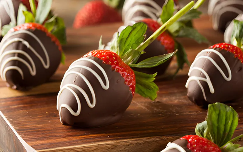 Fresh fruit and breakfast service